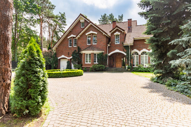 Reasons to Select Us for Your Driveway Paving Requirements in Flint, MI