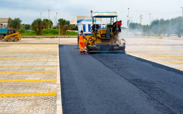 Best Residential Driveway Paver Services  in Flint, MI
