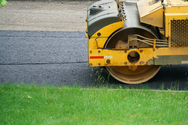 Best Permeable Paver Driveway  in Flint, MI